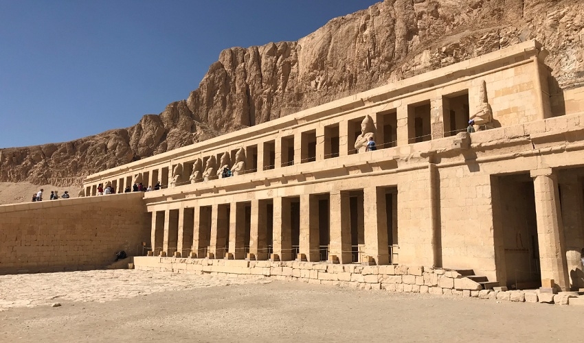 Hatsheput temple Christmas holiday
