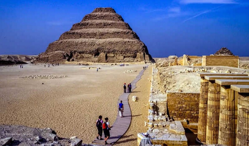 Sakkara Christmas tour