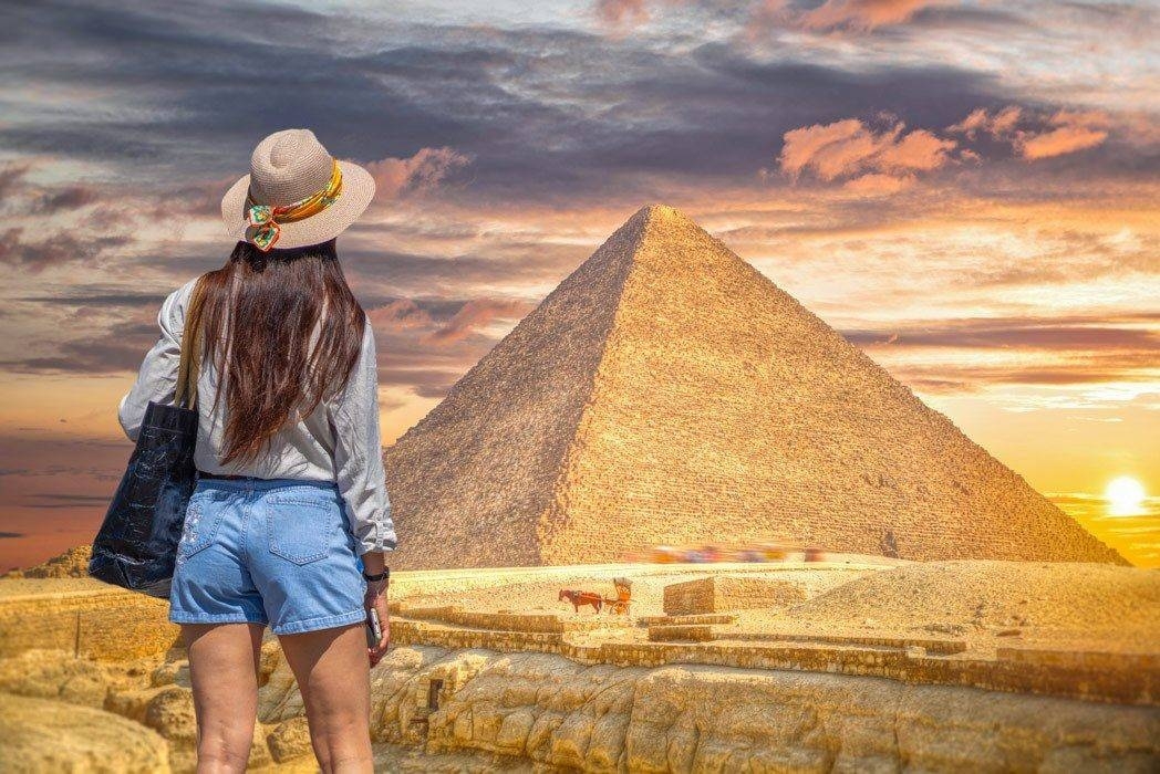 pyramids tour