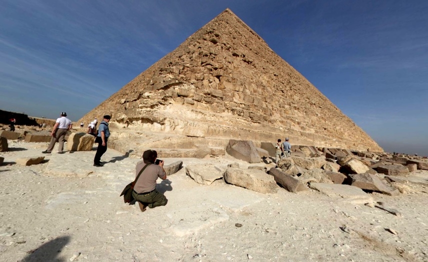 Pyramids of Giza 